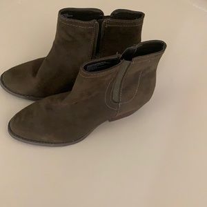 Booties western style